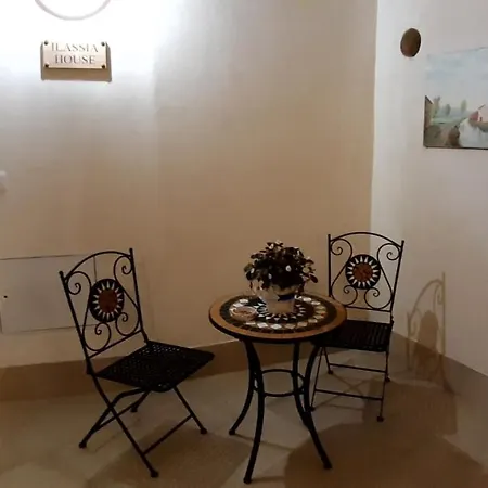 Ilassia House *